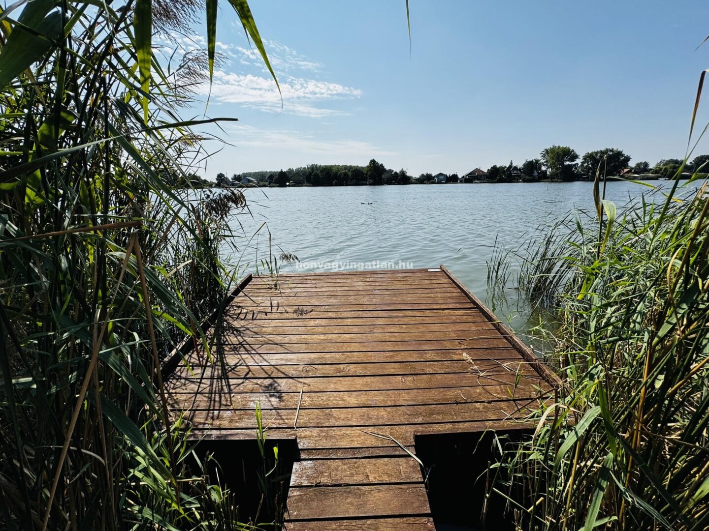 STÉGES NYARALÓ RÁCKEVÉN – NY25